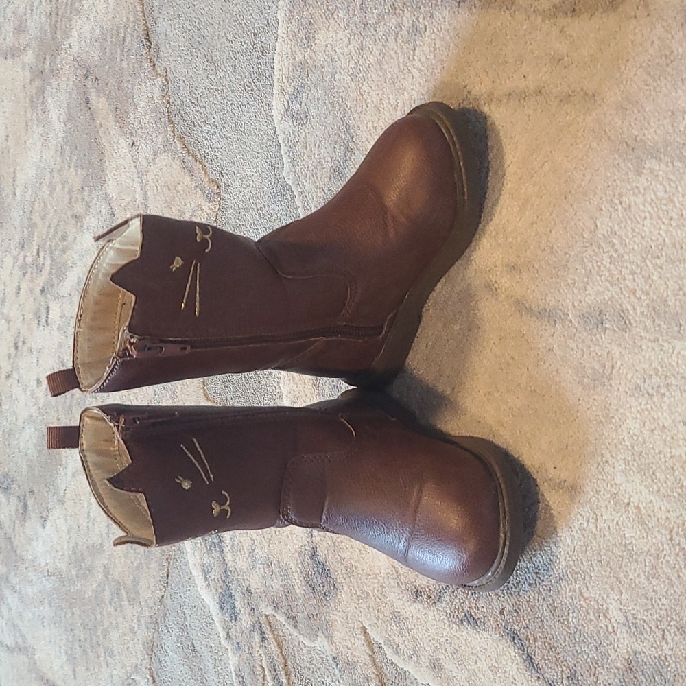 Kitty boots